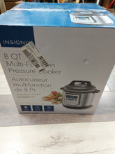 Load image into Gallery viewer, Insignia Pressure Cooker - 8Qt
